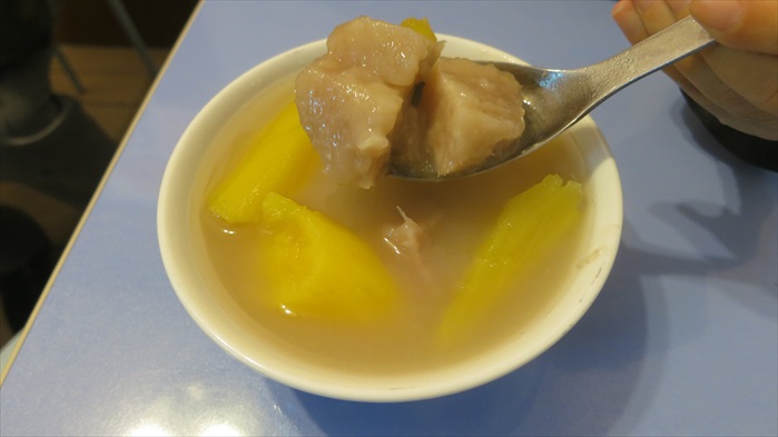 那些美食教会我的事 转角的芋头 让我魂萦梦牵芋头地瓜汤,好此道的都该来一试。