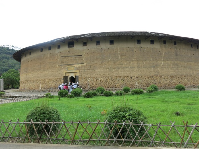 世遗逐个看 · 中国 土楼为一圆形的建筑,非常引人入胜。