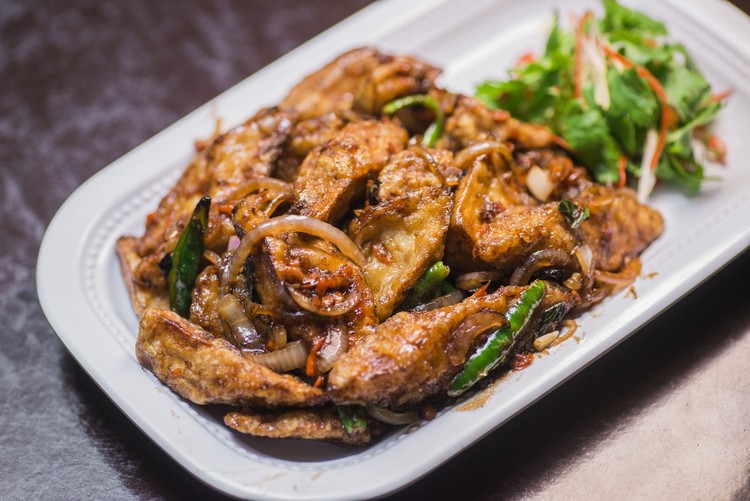 虾米茄（RM12） 外脆内软的茄子，有虾米添味，甘香送饭。