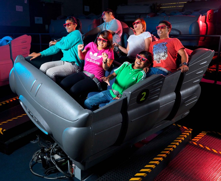 11 - CineBlast Capsule (Side View 1)