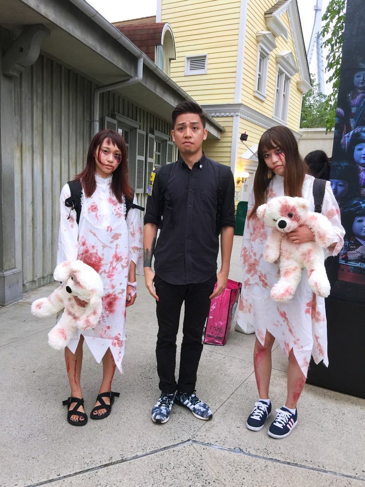现场游客的装扮就足以让人眼界大开。