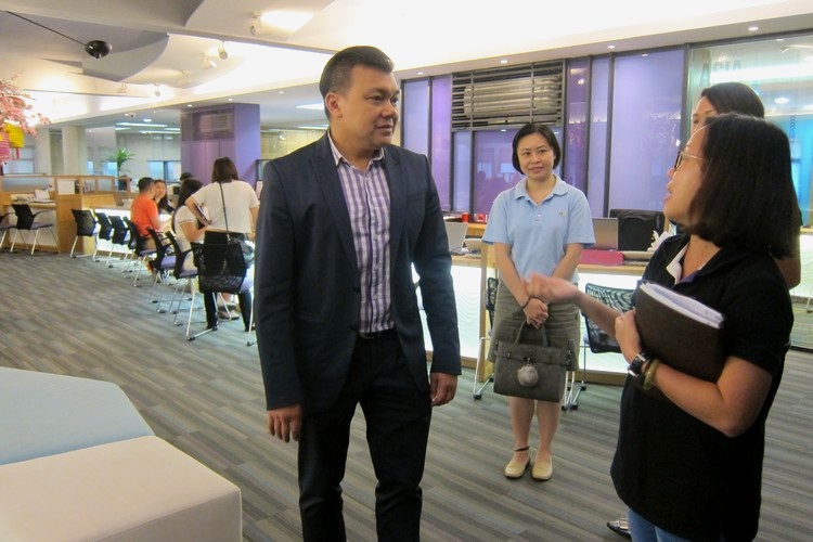 泰航贵宾 造访蘋果旅遊 参观亚洲部门