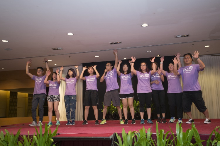 TEAM 5 WKK 3424